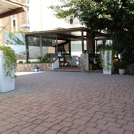 巴玛苏罗住宿加早餐旅馆 夸尔图-圣埃莱娜 外观 照片